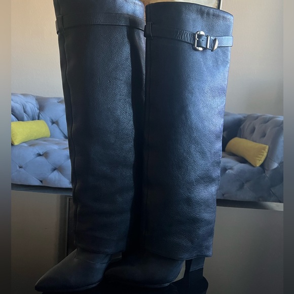 Schutz - Picture 3 of 10